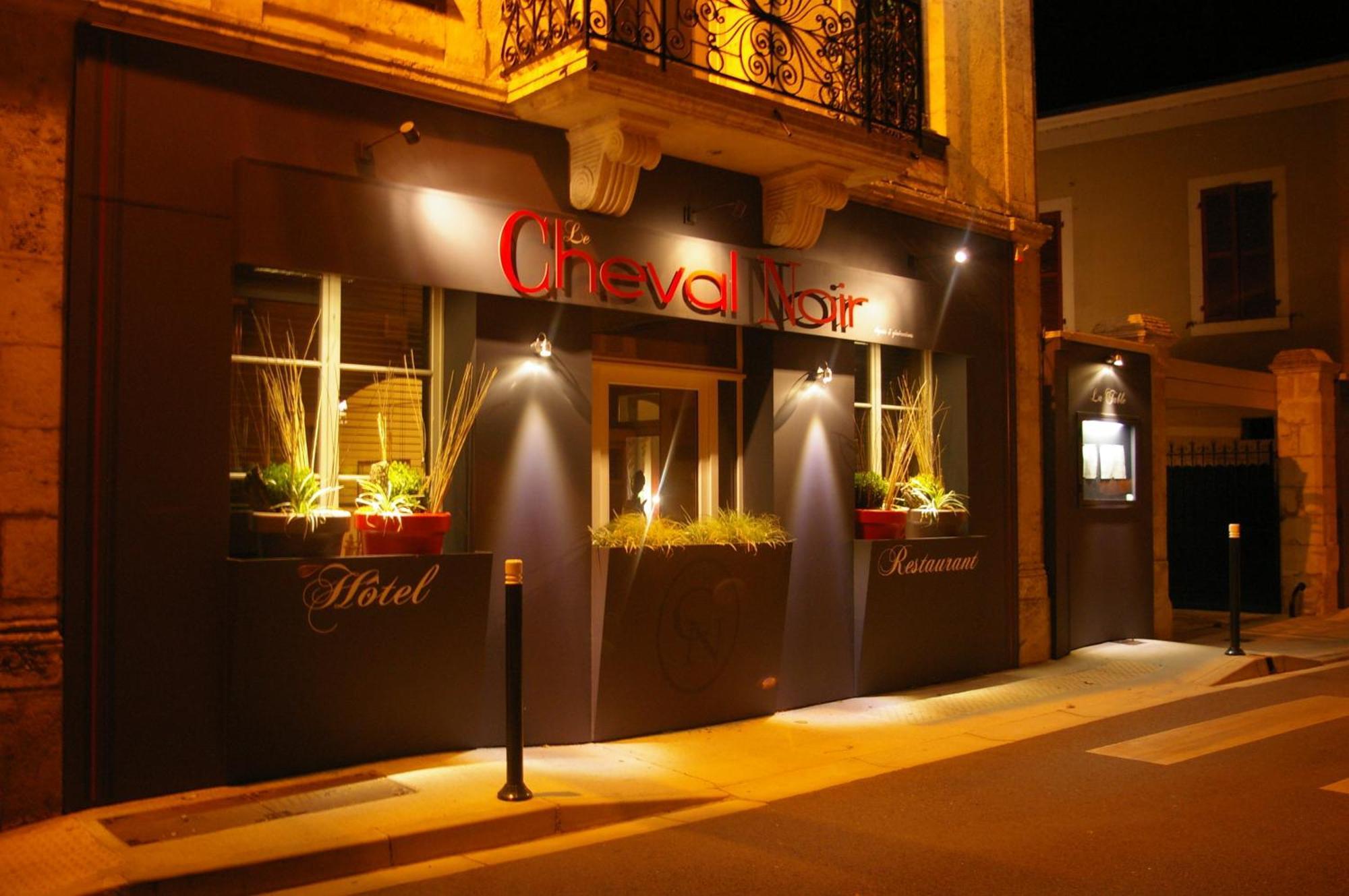 Logis Hotel Le Cheval Noir Argenton Sur Creuse Eksteriør billede